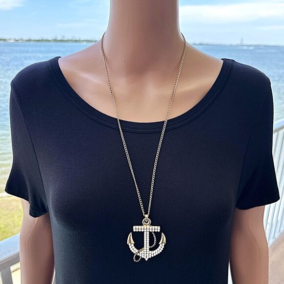 Claires Anchor Pendant Necklace Gold Tone Faux Pearl Encrusted - Picture 6 of 6
